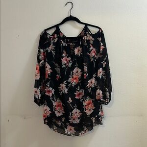 White House Black Market Floral Blouse